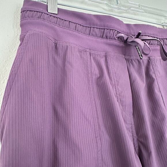 Lululemon Dance Studio Mid-Rise Cropped Pant, Grape Thistle, Size 8 - Picture 6 of 9